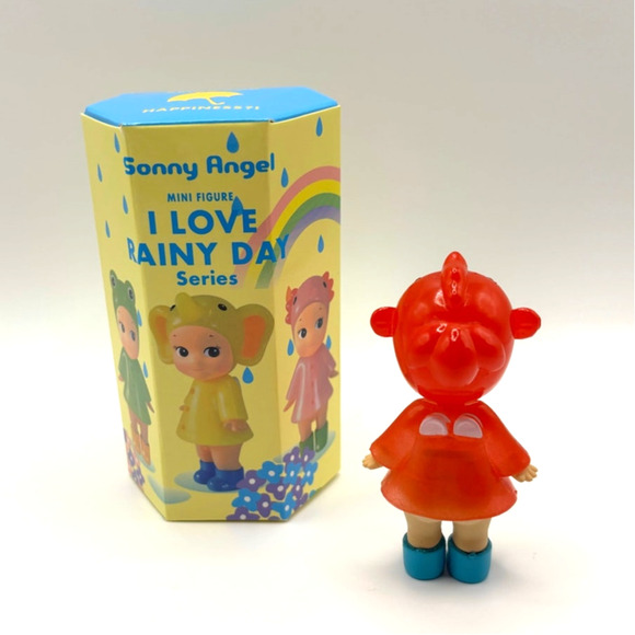 New Sonny Angel Fish Mini Figure, from Rainy Day Series, Open Box - Picture 2 of 4